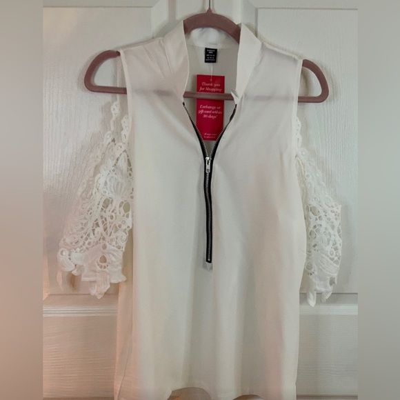 Fashion Noma Tops - NWT, LACE COLD SHOULDER ZIP UP TOP SIZE XL